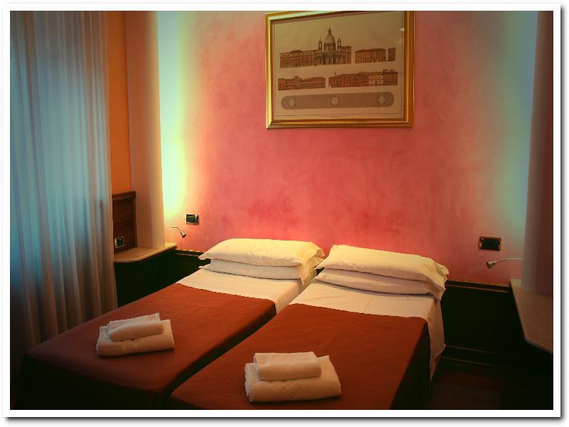 Hotel Louisiana Rzym Zewnętrze zdjęcie