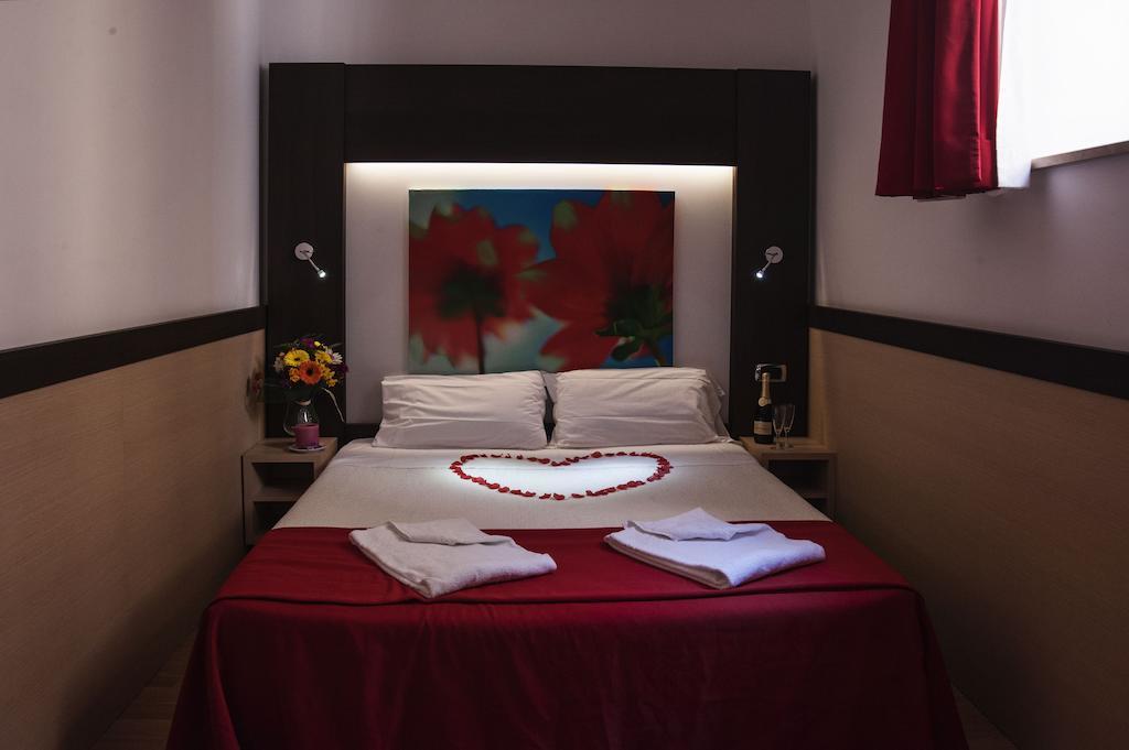 Hotel Louisiana Rzym Zewnętrze zdjęcie