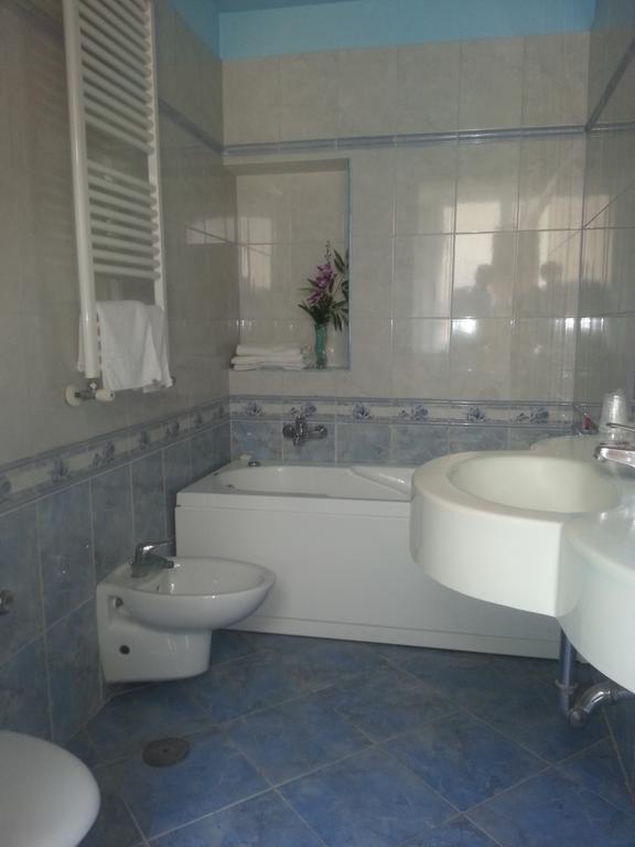 Hotel Louisiana Rzym Zewnętrze zdjęcie
