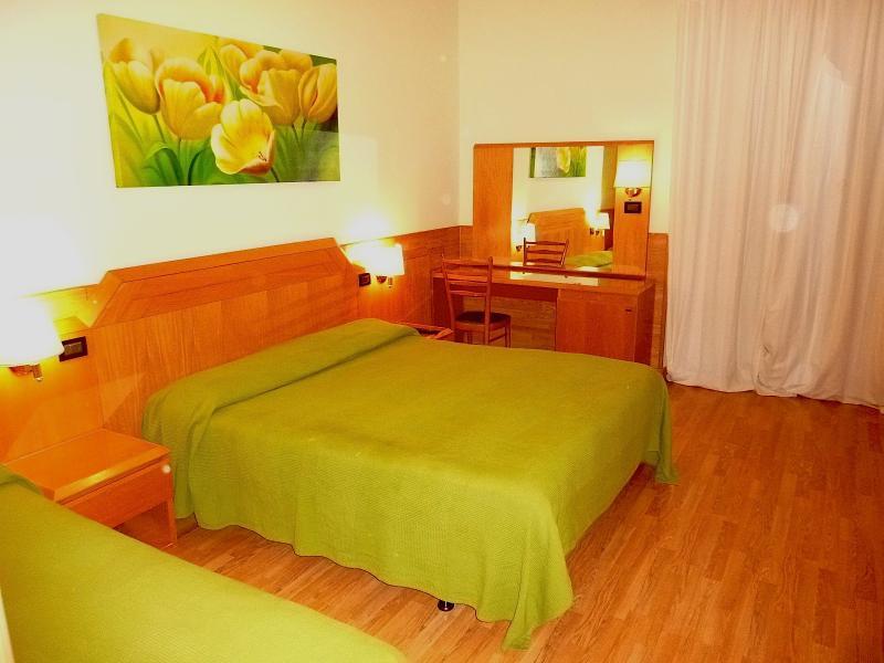 Hotel Louisiana Rzym Zewnętrze zdjęcie